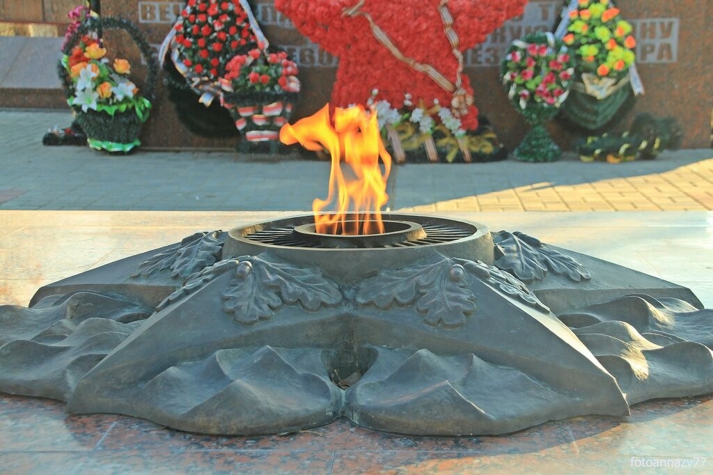 Героическая история Калача в скульптурных памятниках защитникам Родины