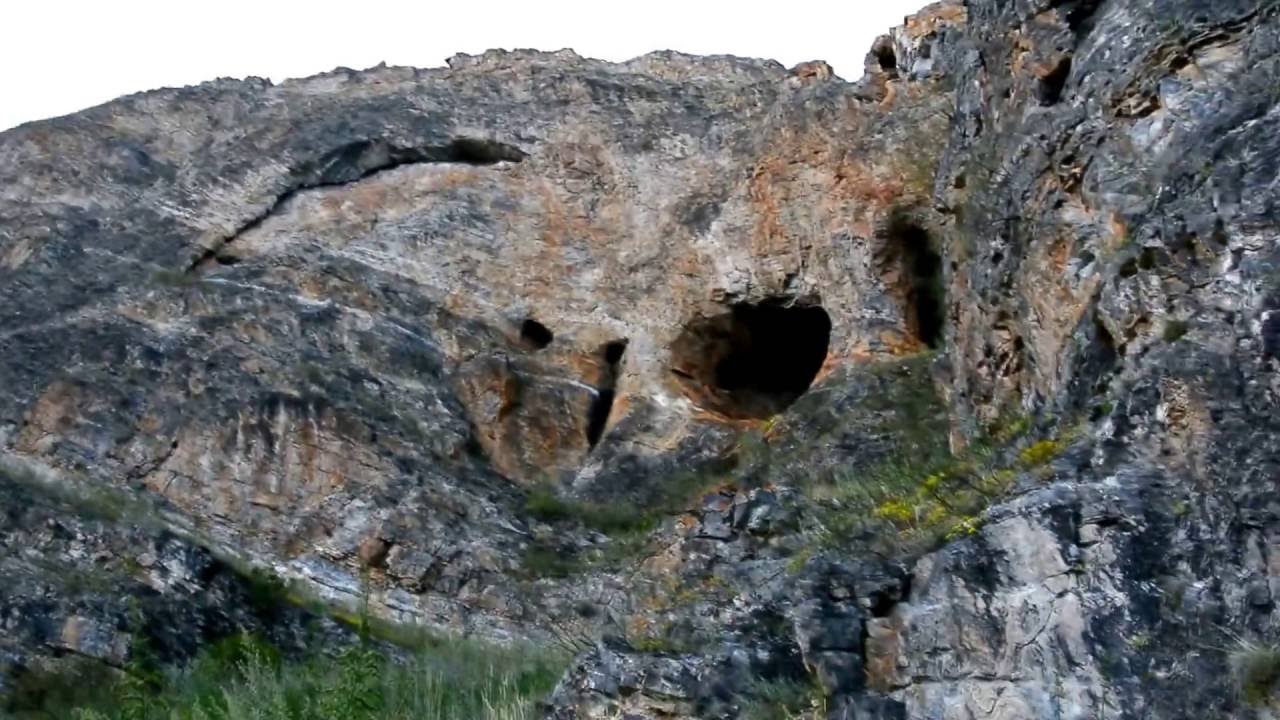 Чурек-Доргун и Красные пещеры