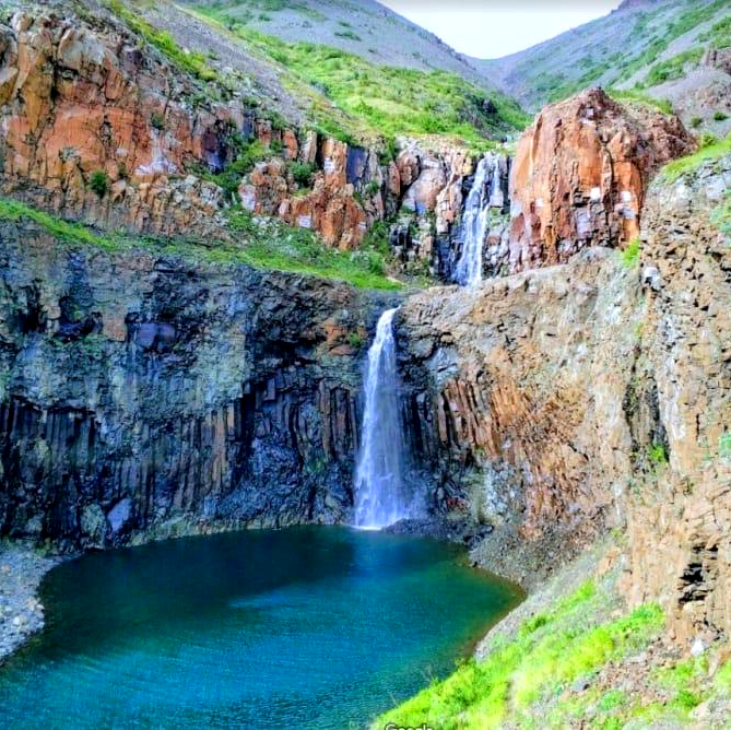 «Водопады Елового камня»