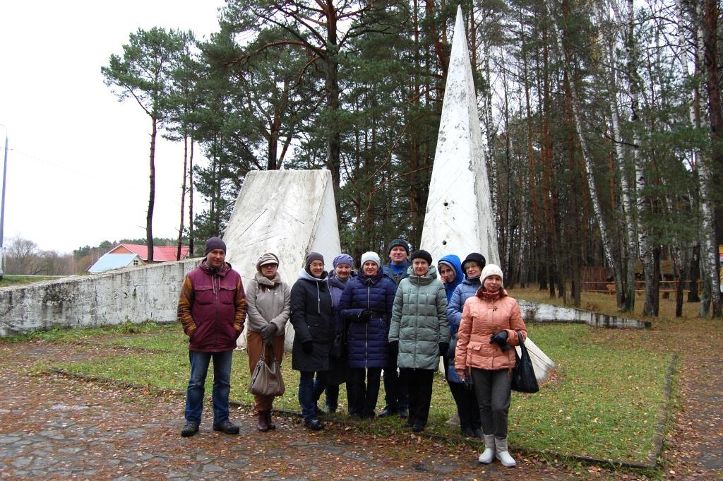 «В глубь веков» (Памятник природы регионального значения «Красный Бор», «Историко-археологический и природный музей-заповедник «Гнёздово»)