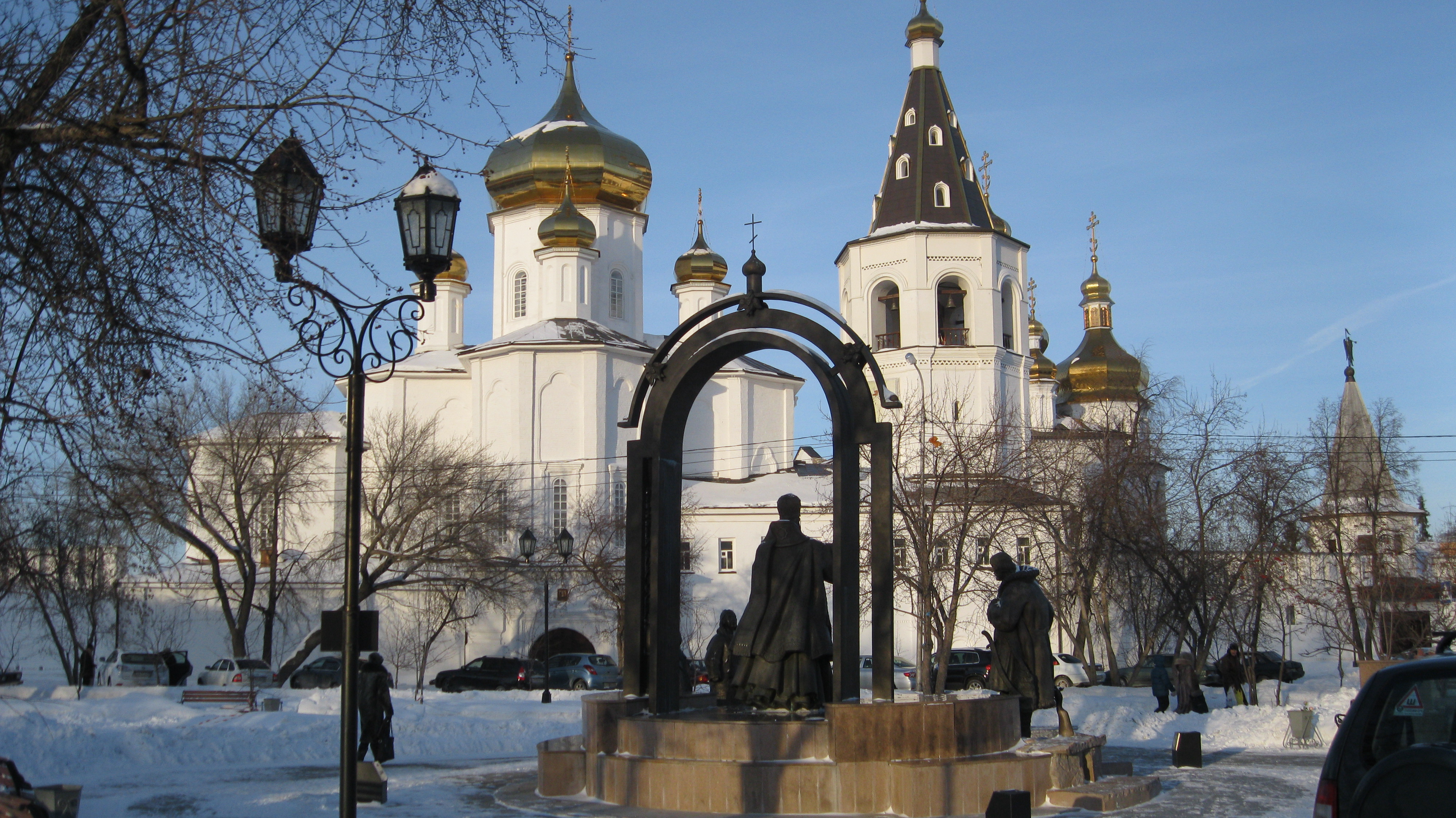 «Монастырь св. Троицы − детище Петра»