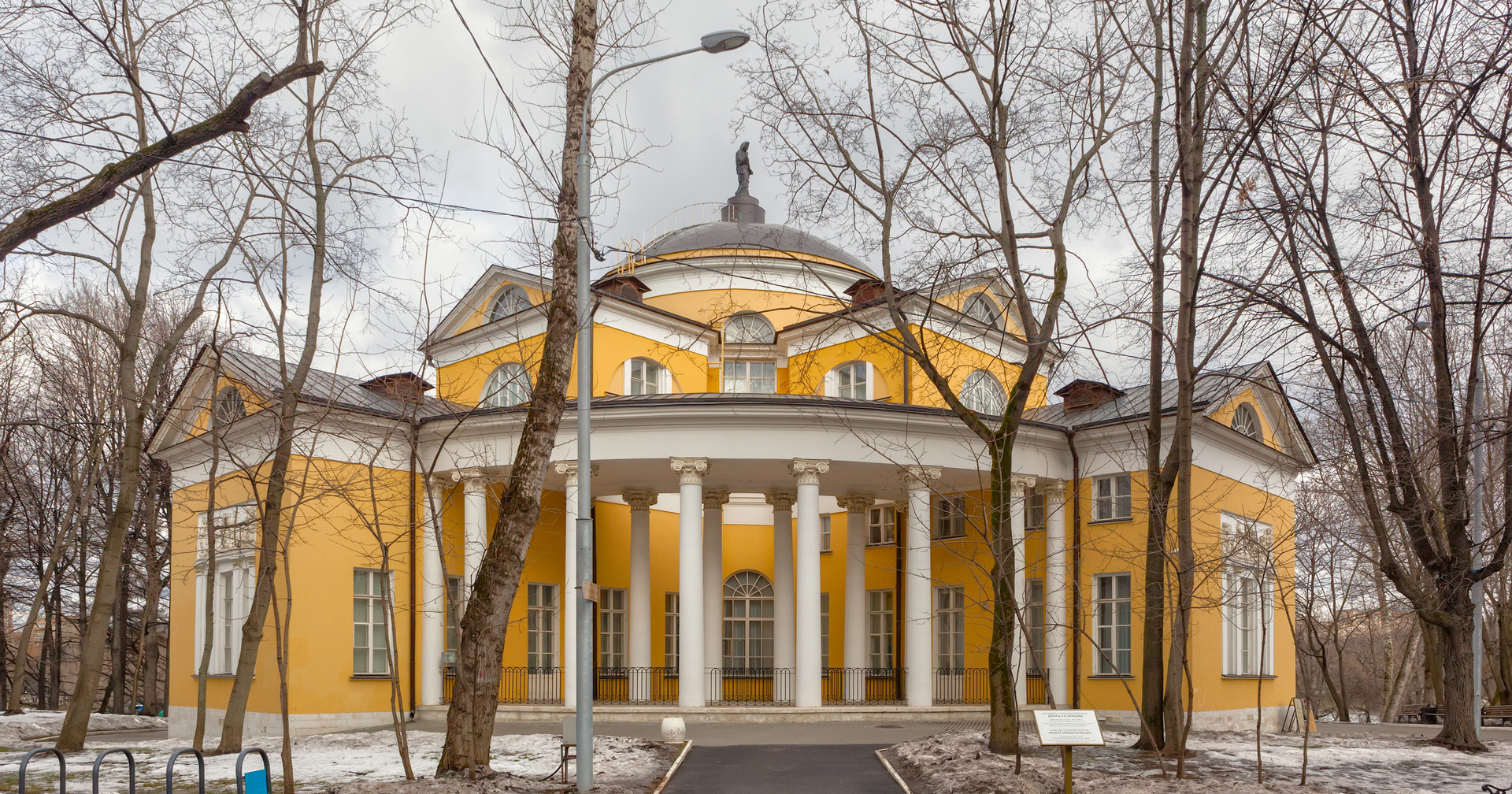 Архитектура и владельцы усадьбы Люблино